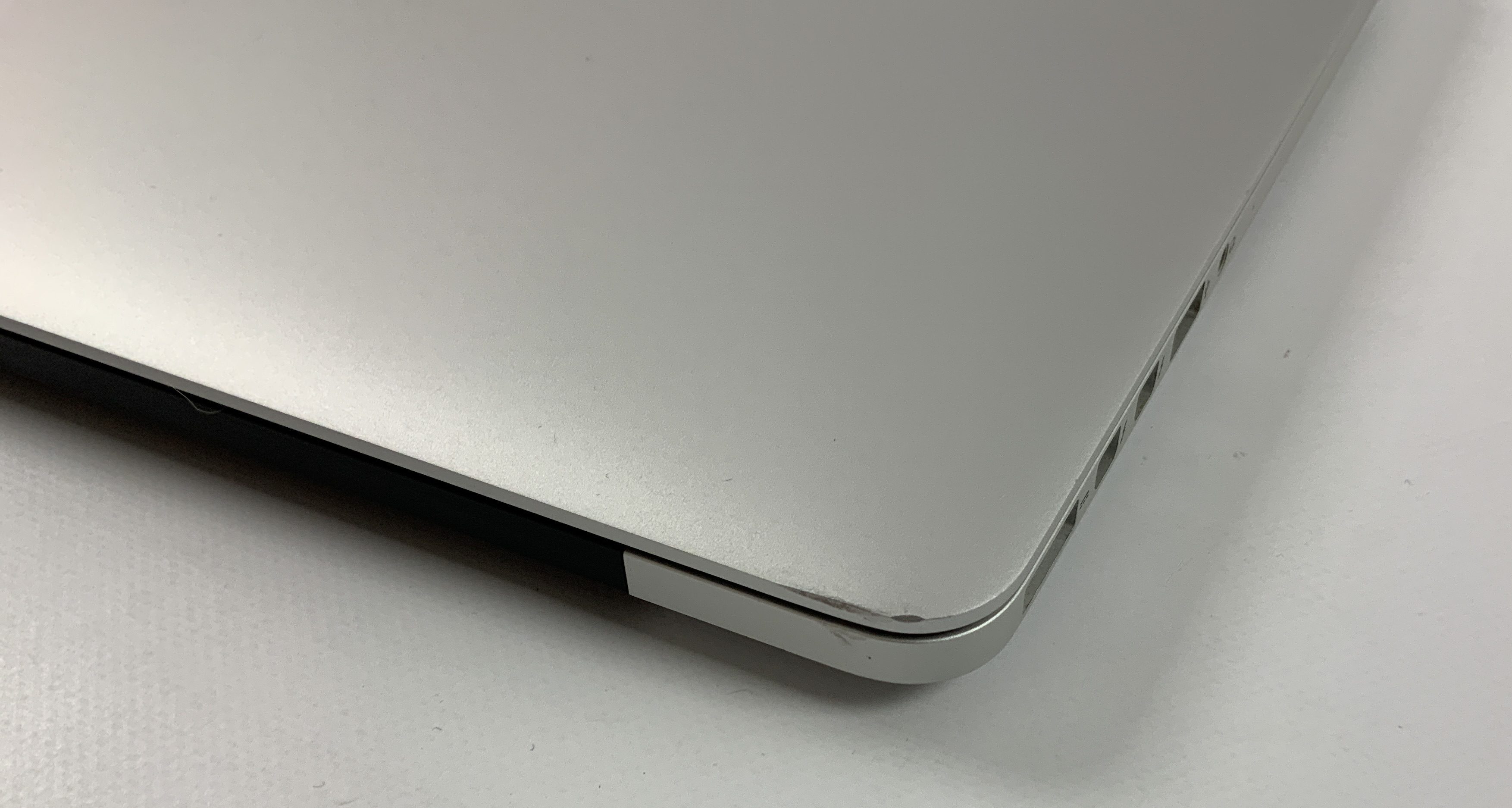 2015 macbook pro 13 2.7 i5 8gb ram